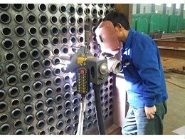 越来越多的全位置管板焊机应用于管式换热器行业