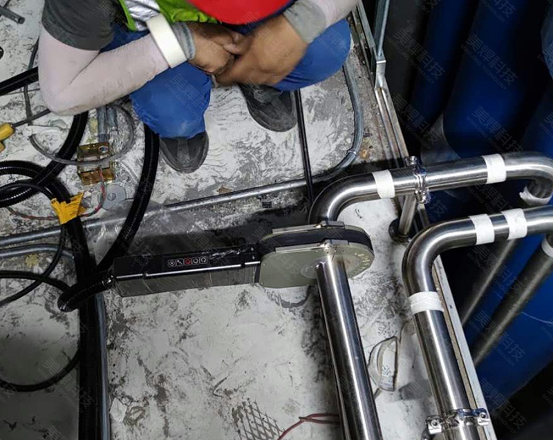 封闭式管管焊接设备应用于浙江杭州制药行业管道安装项目(图2)