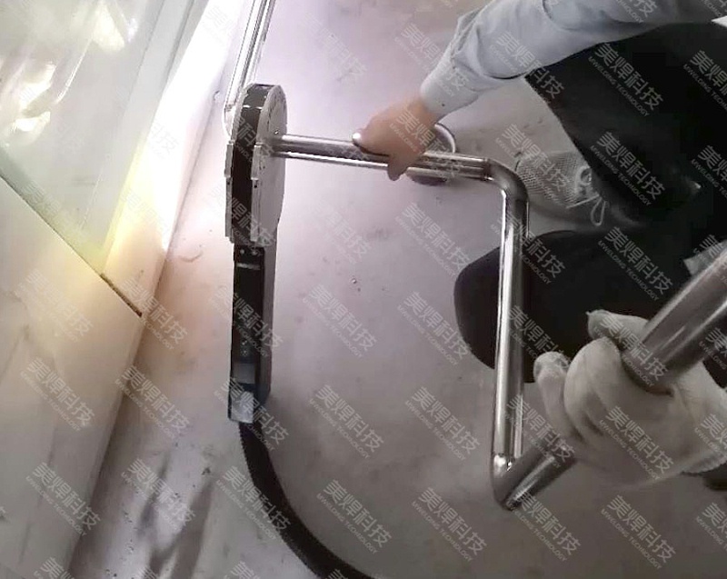 封闭式管管焊接设备应用于上海松江化妆品行业项目(图2)