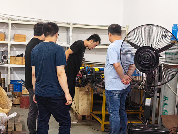 金秋九月,共鉴美焊匠心 —— 上海美焊生产车间迎来客户探访(图2) beb1499c732411635e3768e4fbd0aec4.jpg