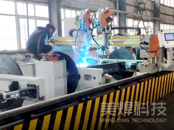 自动焊机行业定制服务-焊接设备工艺解决方案提供者(图4) 0b3bc12aa25e4cae98b555c4f2251e7d_6.jpg